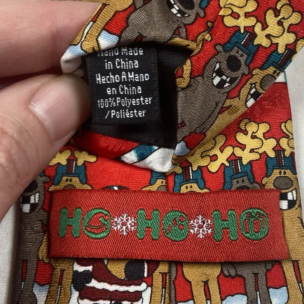 Ho Ho Ho Men's Necktie Santa Playing Football with Reindeer 3x60 NWOT